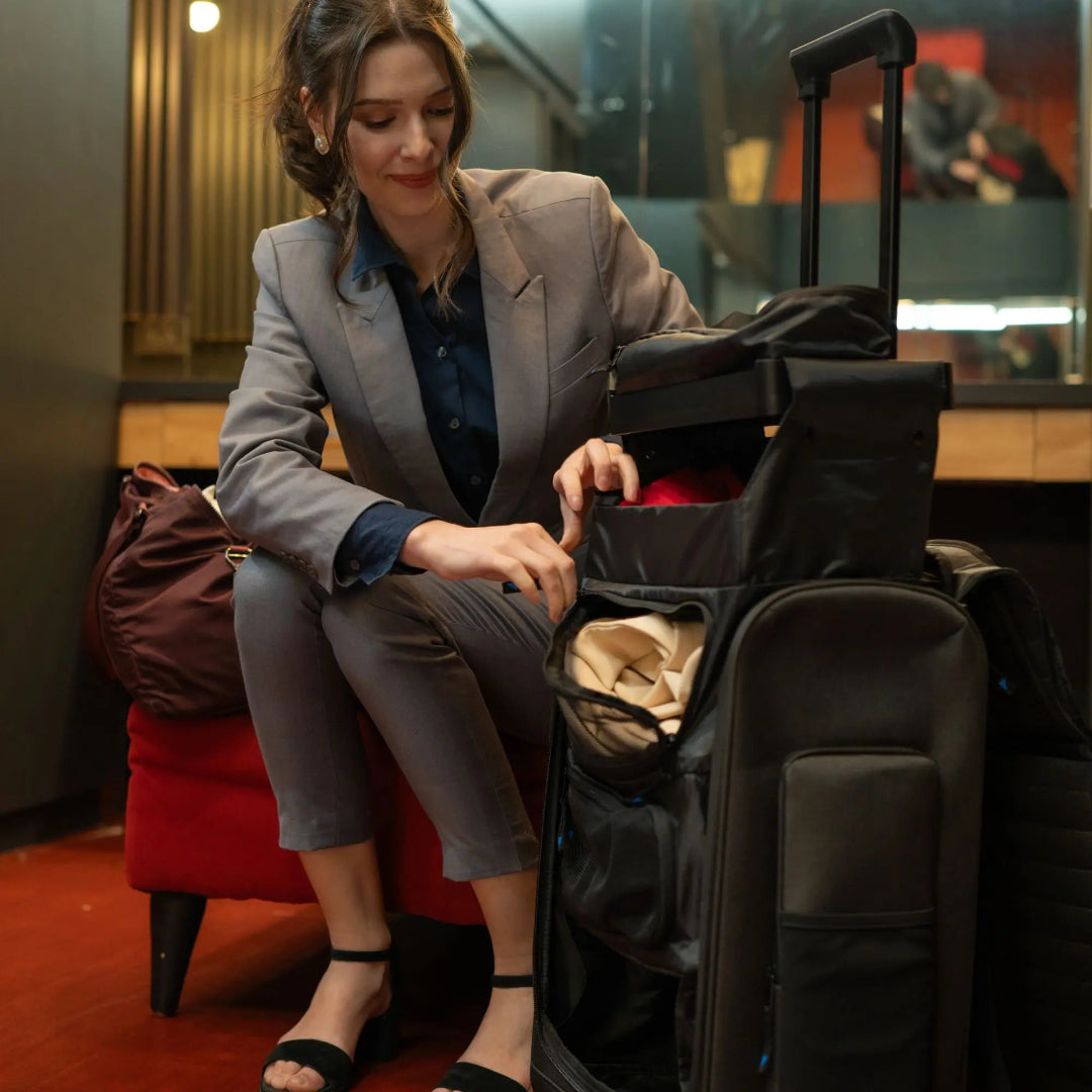 Pull Up Backpack – front view with pull-up mechanism