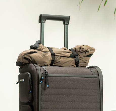 Integrierte Jackenhalterung am Pull Up Backpack