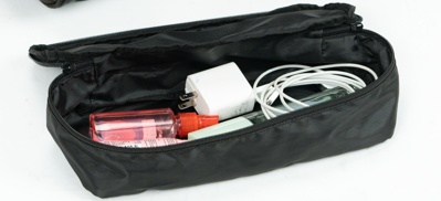 Separate Organizer-Tasche für Technik und Kleinteile
